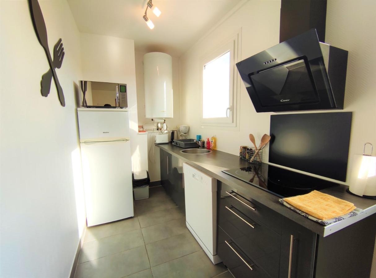6 Appartements Et 4 Adresses A Mi-Chemin Entre Le Vieux Port Et L Ile De Re La Rochelle  Eksteriør bilde